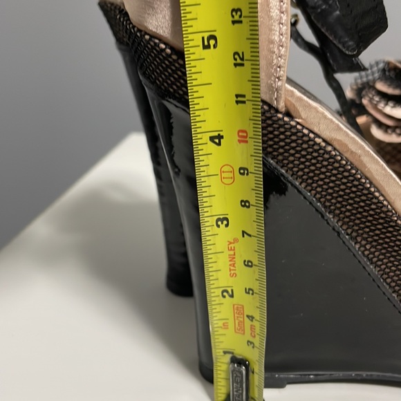 Qupid - wedge heel shoe - size 7.5 or 8 - Picture 7 of 9
